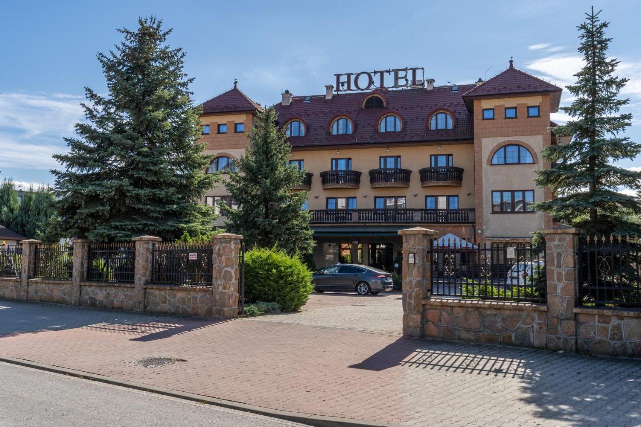 Hotel Ruczaj Krasków Eksteriør bilde