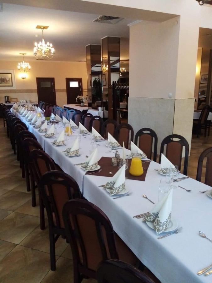 Hotel Ruczaj Krasków Eksteriør bilde