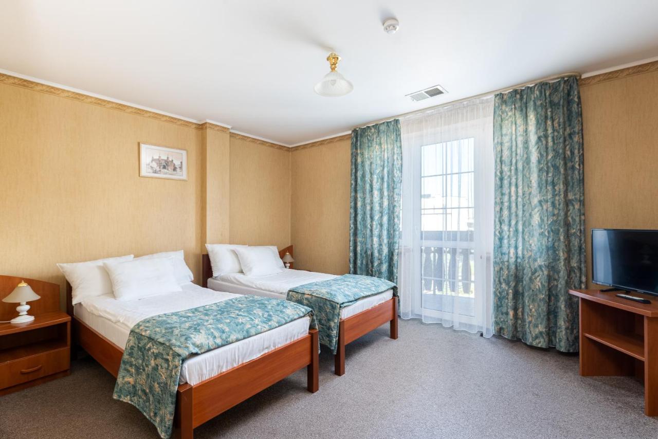 Hotel Ruczaj Krasków Eksteriør bilde