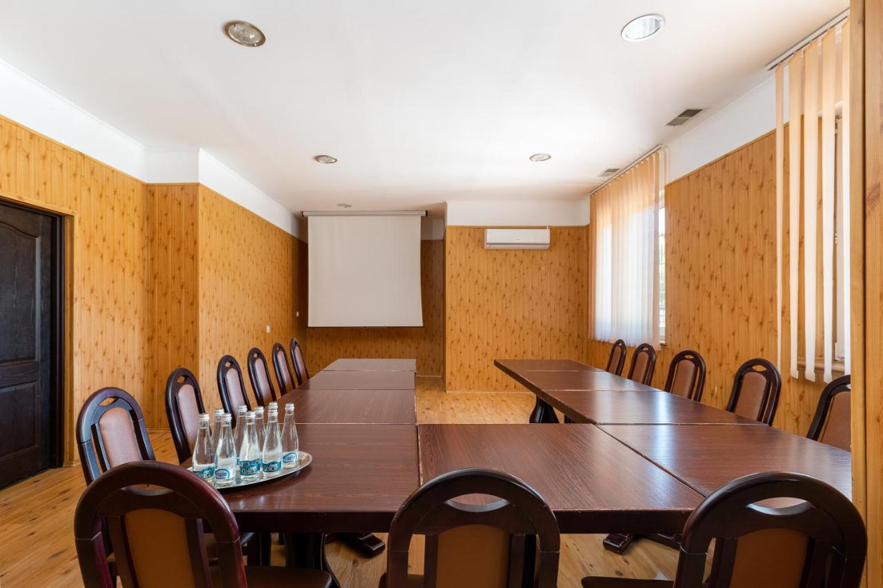 Hotel Ruczaj Krasków Eksteriør bilde